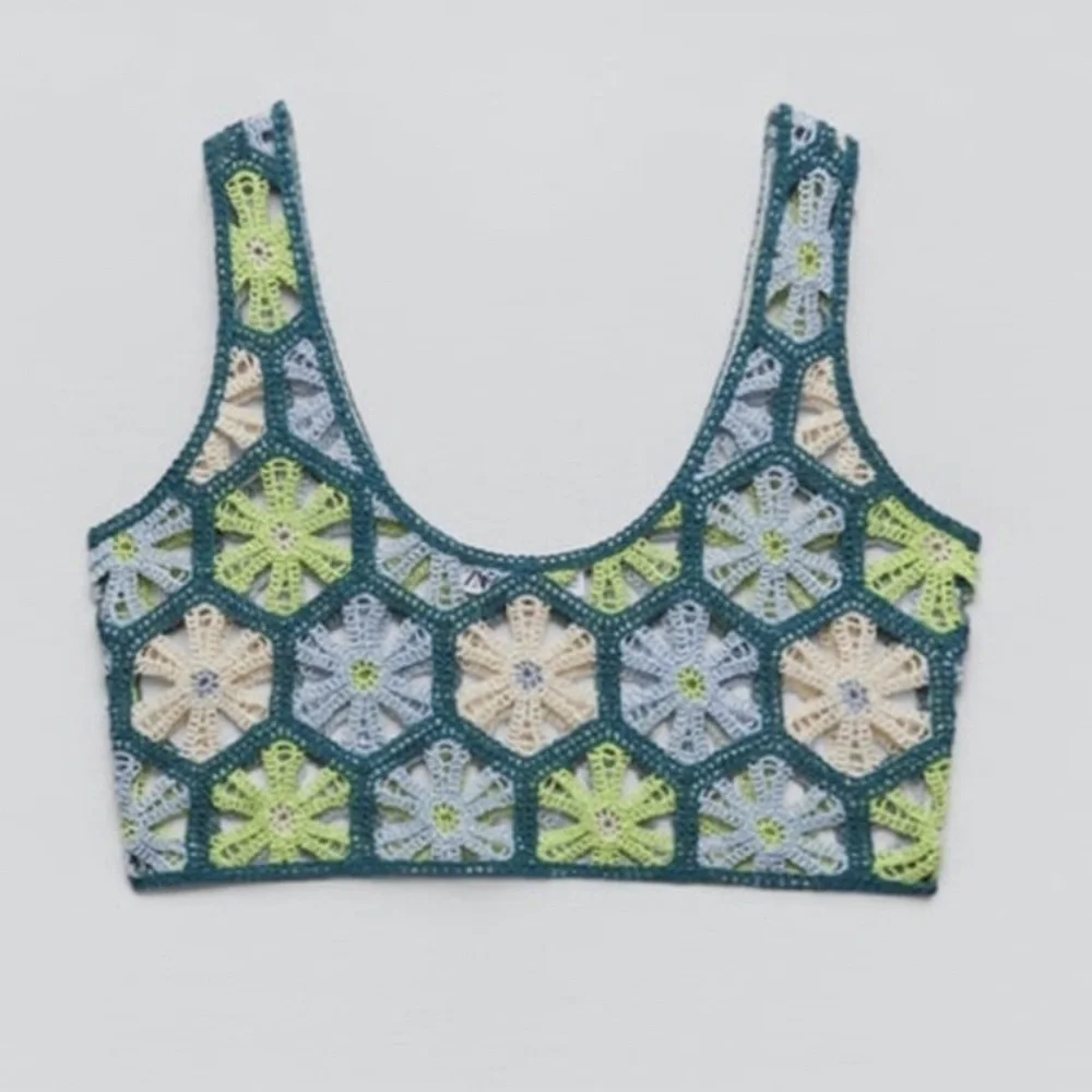 ZARA Floral Crochet Knit Crop Top Blogger Favorite M